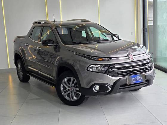 FIAT TORO 2.4 16V MULTIAIR FLEX VOLCANO AT9 FIAT TORO 2.4 16V MULTIAIR FLEX VOLCANO AT9